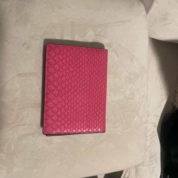 Victoria's Secret Pink Passport Holder/Wallet - Picture 6 of 6